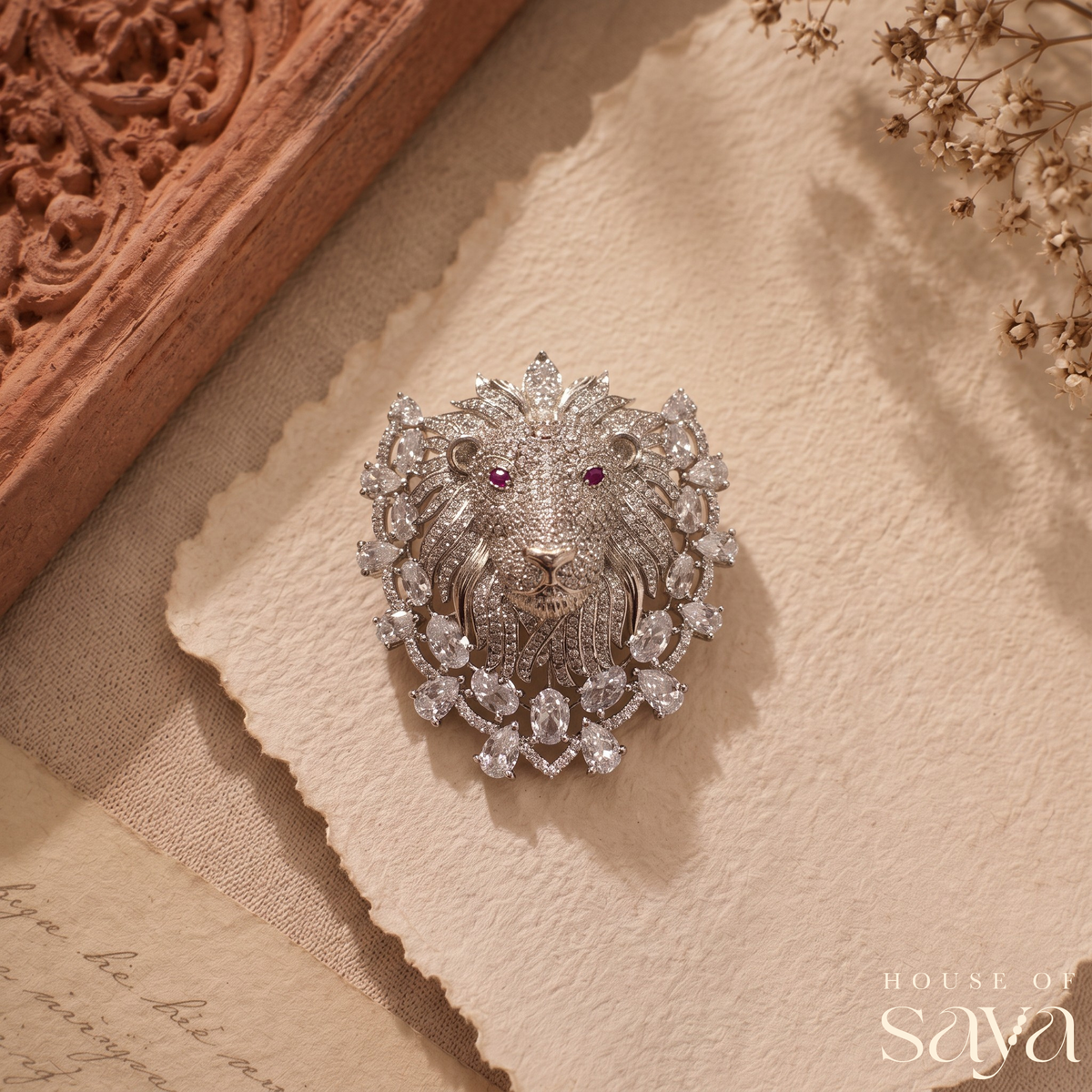 Leonia Brooch