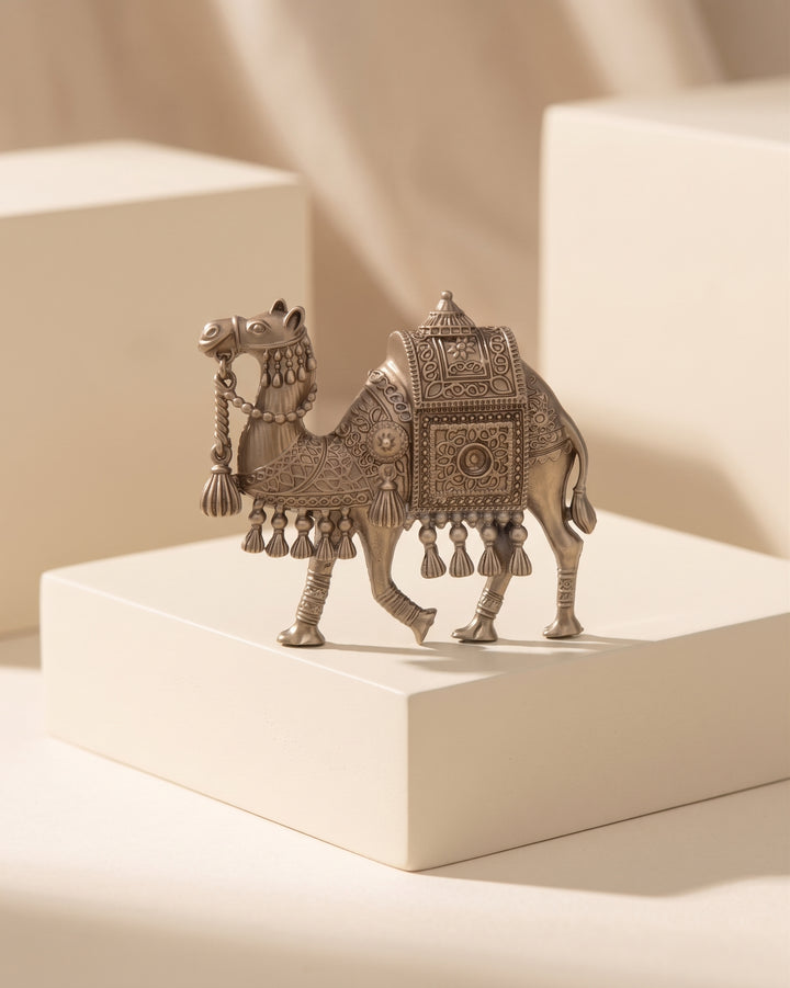 Rajwadi Oont Brooch